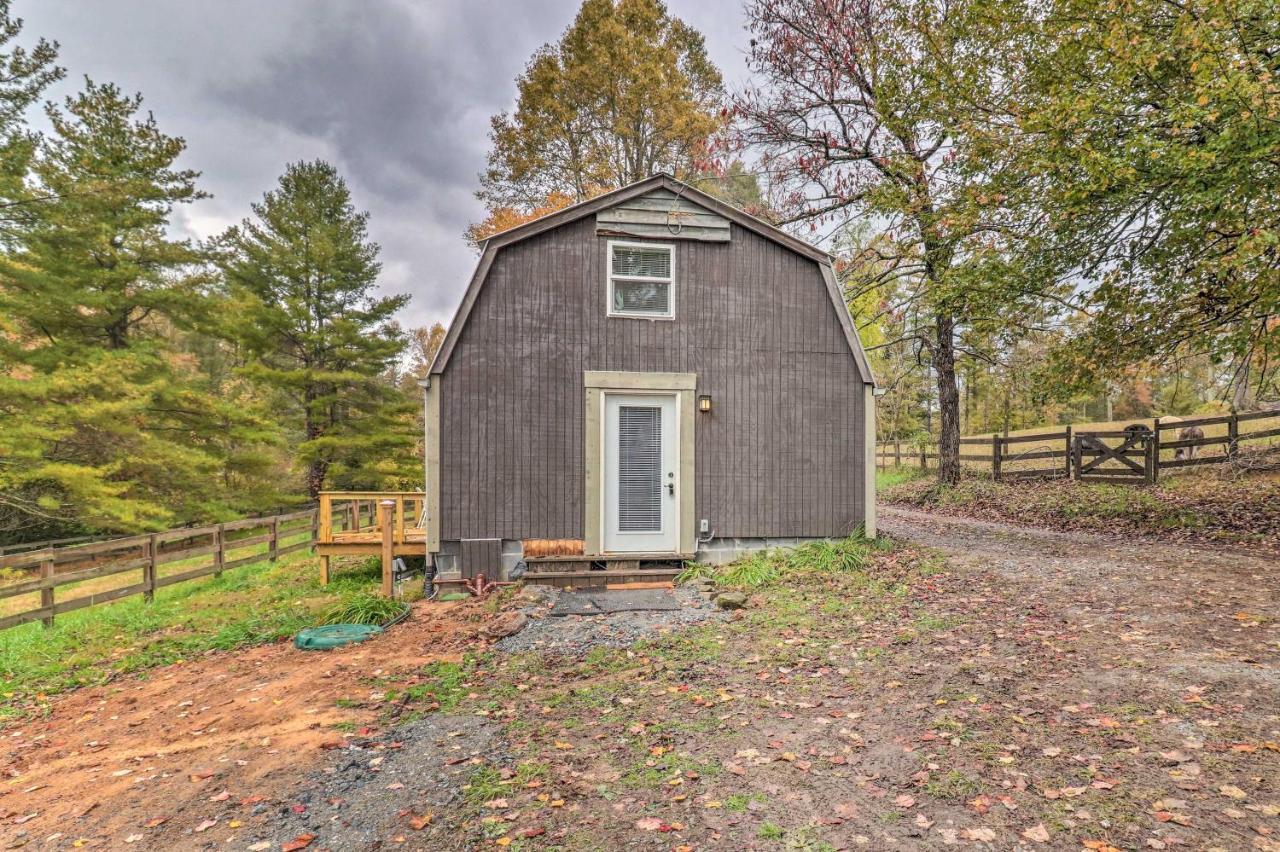 Rustic Hendersonville Farm Studio With Private Deck Εξωτερικό φωτογραφία