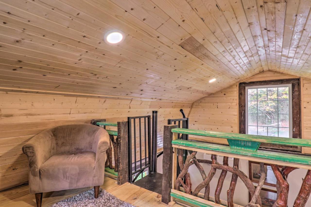 Rustic Hendersonville Farm Studio With Private Deck Εξωτερικό φωτογραφία